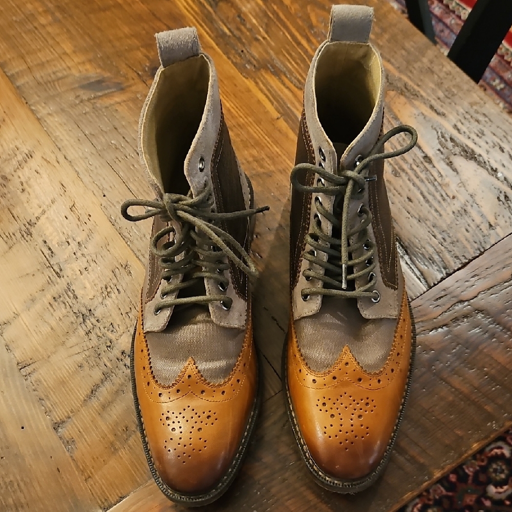 STACY ADAMS FINNEGAN WINGTIP  L ACE UP BOOTS